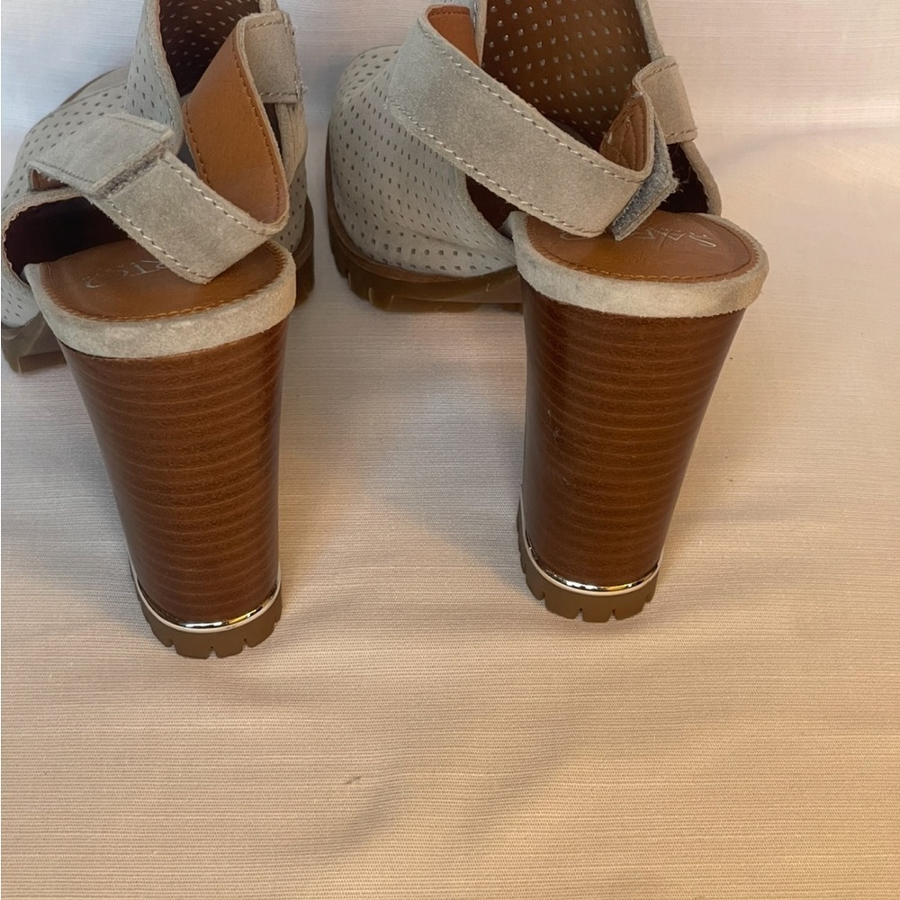 Franco Sarto Analise Gray Suede Heeled Sandal Size 8 Medium - Picture 4 of 11